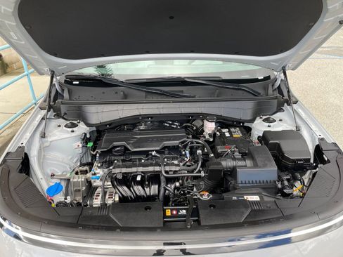 Used 2025 Hyundai Kona SEL image 32