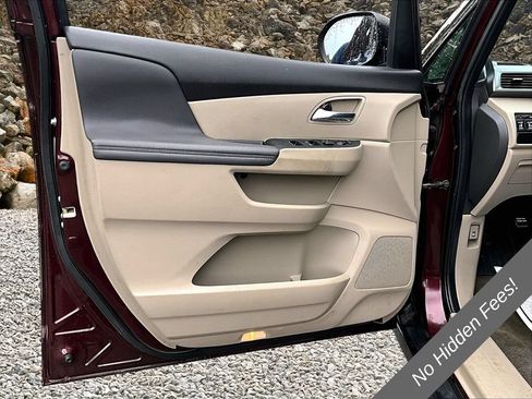 Used 2015 Honda Odyssey EX image 17
