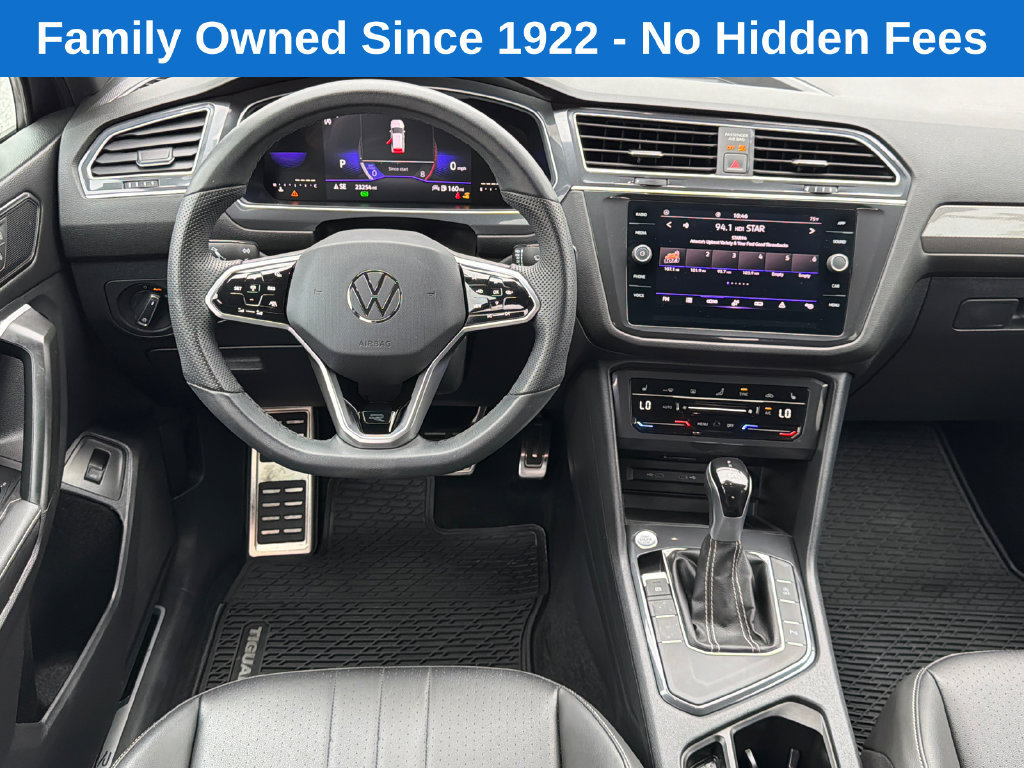 Used 2024 Volkswagen Tiguan SE R-Line FWD image 24