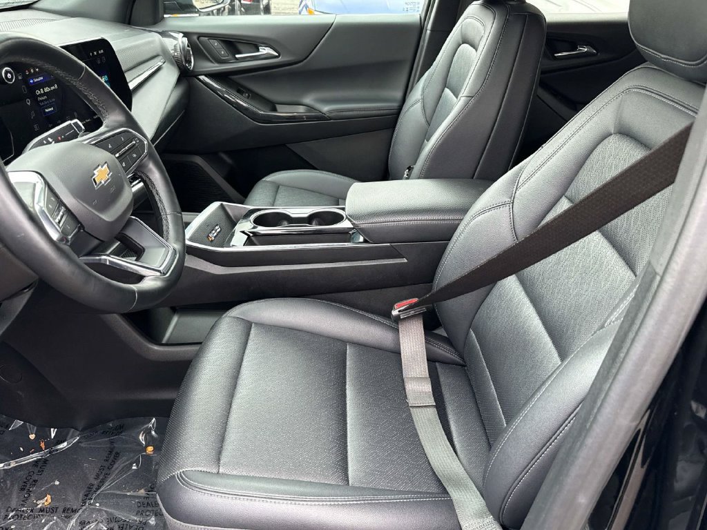 Used 2025 Chevrolet Equinox LT w/ Convenience Package II FWD image 14
