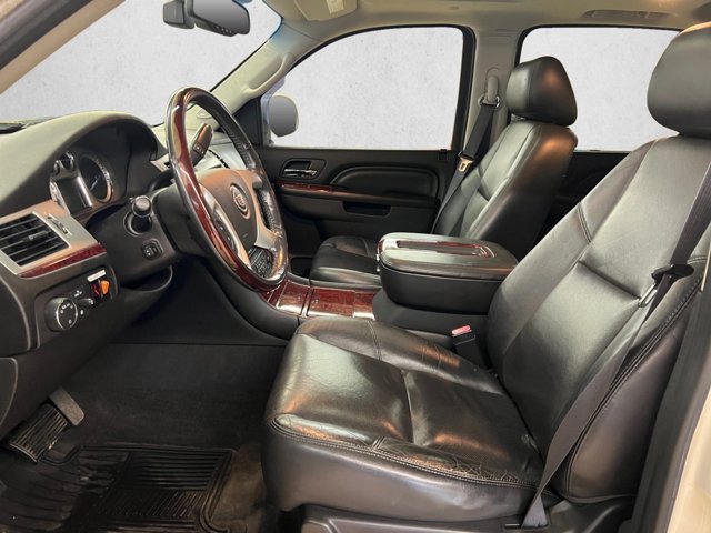 Used 2012 Cadillac Escalade EXT Luxury AWD/4WD image 17