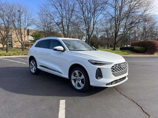 Used 2025 Audi Q5 Premium Plus w/ Premium Plus AWD/4WD video 1