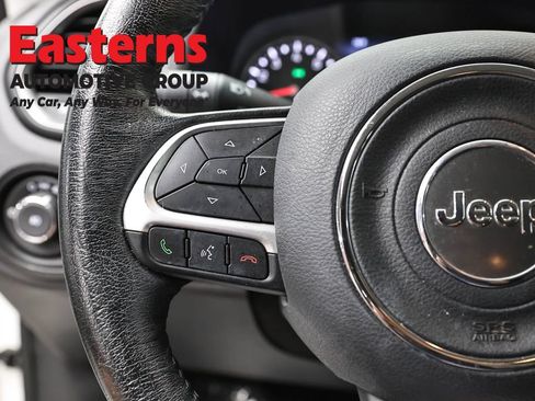 Used 2023 Jeep Renegade Limited AWD/4WD image 15