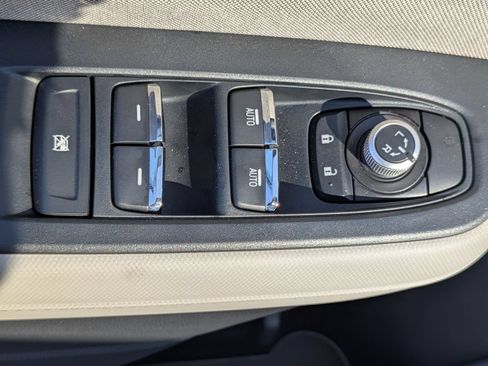 Used 2025 Subaru Forester Premium w/ Convenience Package #1 AWD/4WD image 14