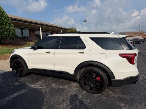 Used 2020 Ford Explorer ST w/ ST Street Pack AWD/4WD image 4