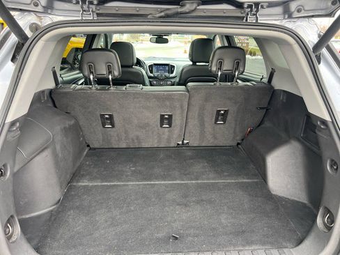 Used 2019 GMC Terrain SLT w/ Preferred Package image 13