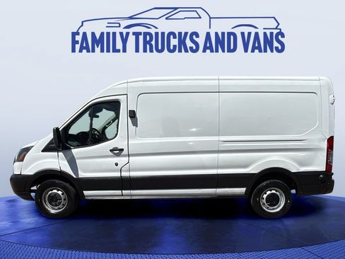Used 2019 Ford Transit 250 148 Medium Roof RWD image 2