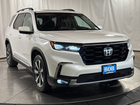 Used 2025 Honda Pilot Elite image 10