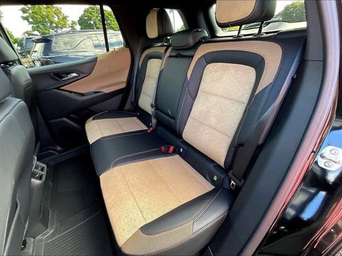 New 2026 Chevrolet Equinox ACTIV image 11