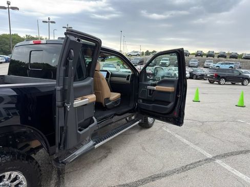 Used 2022 Ford F350 Lariat w/ Chrome Package AWD/4WD image 13