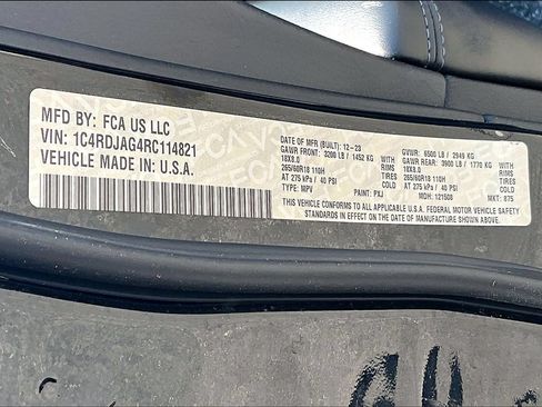 Used 2024 Dodge Durango SXT AWD/4WD image 32