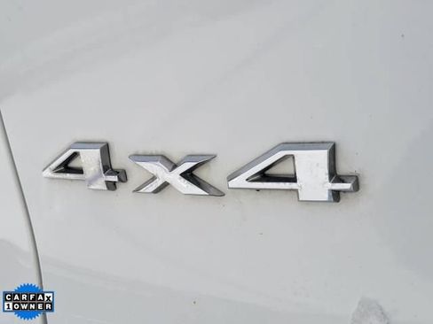 Used 2019 Jeep Cherokee Limited w/ Technology Group AWD/4WD image 7