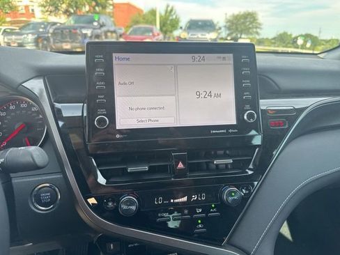 Used 2023 Toyota Camry XSE FWD image 10