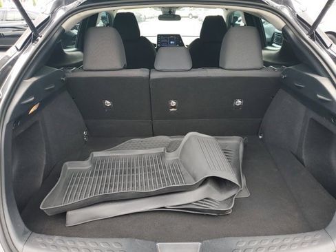 Certified 2021 Toyota C-HR LE image 6