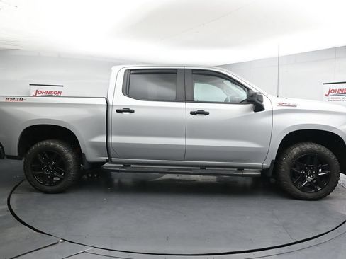 Used 2021 Chevrolet Silverado 1500 LT Trail Boss w/ Bed Protection Package AWD/4WD image 9
