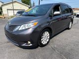Used 2015 Toyota Sienna XLE image 2