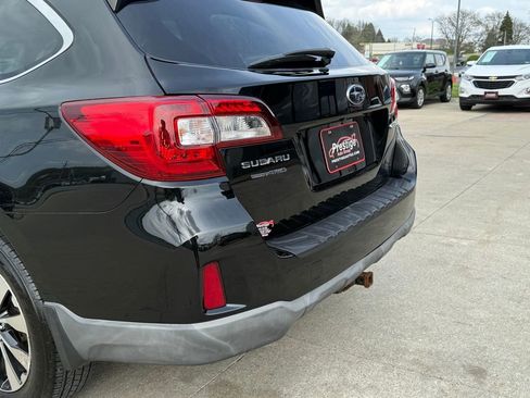 Used 2016 Subaru Outback 2.5i Limited w/ Popular Package #4 image 14