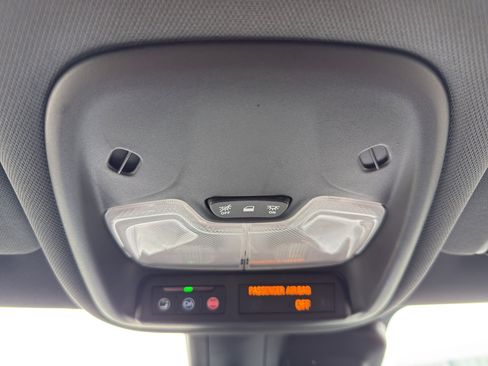 Used 2023 Chevrolet TrailBlazer ACTIV w/ Convenience Package image 24