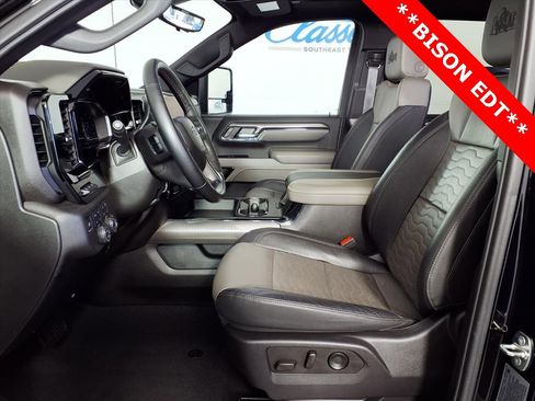 Used 2024 Chevrolet Silverado 2500 ZR2 w/ ZR2 Bison Edition image 7