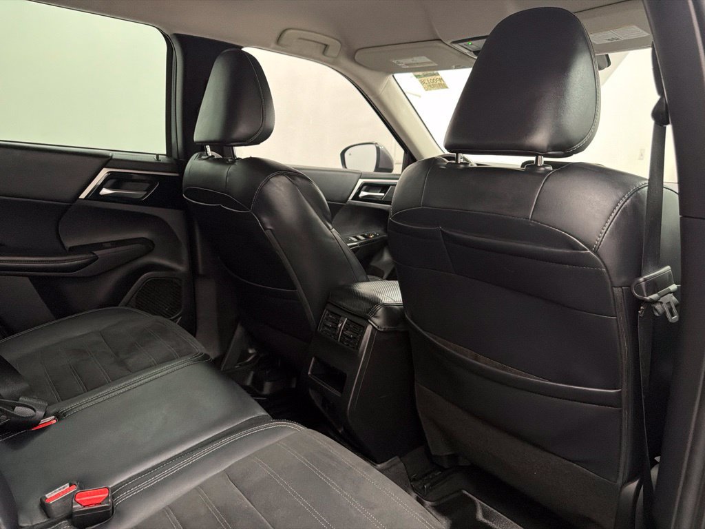 Used 2022 Mitsubishi Outlander SE FWD image 26