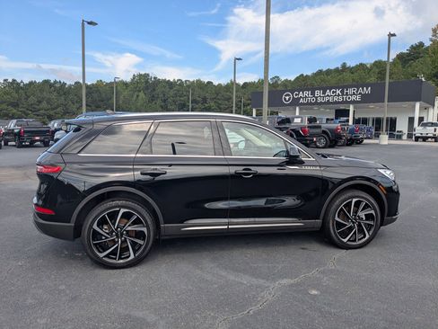 Used 2024 Lincoln Corsair Reserve w/ Equipment Group 201A image 4