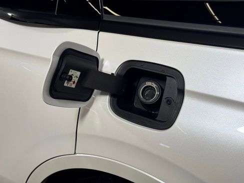 New 2026 Lincoln Nautilus Reserve image 16