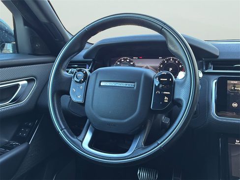 Used 2019 Land Rover Range Rover Velar R-Dynamic SE image 19