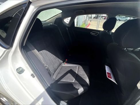 Used 2018 Nissan Sentra SV image 20