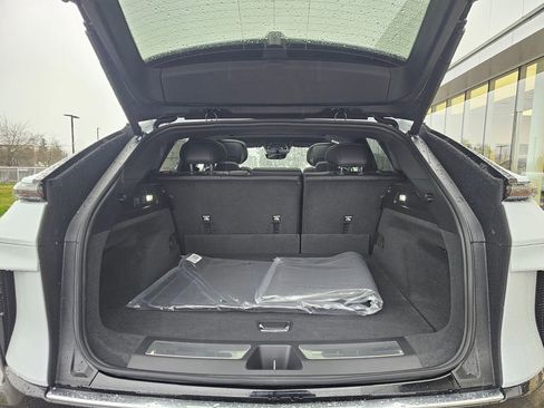 New 2026 Cadillac Lyriq Signature Luxury image 15