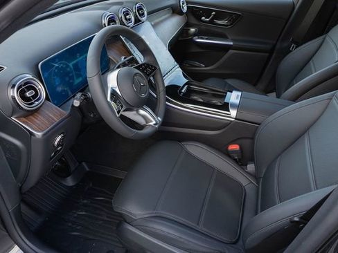 New 2026 Mercedes-Benz GLC 300 4MATIC image 2