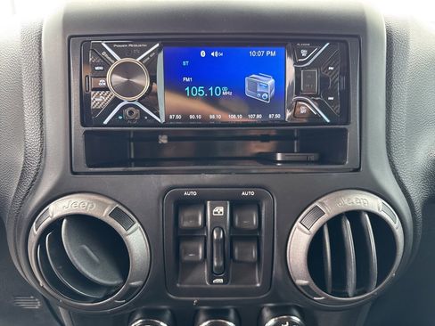 Used 2014 Jeep Wrangler Unlimited Sport w/ Quick Order Package 24S image 29