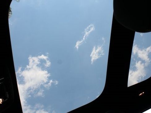 Used 2024 Mercedes-Benz GLB 250 4MATIC image 21