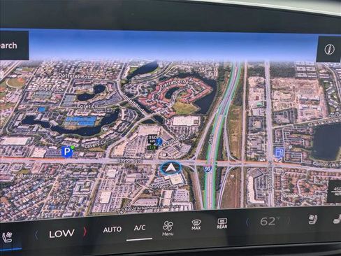 Used 2025 Audi A6 e-tron Premium Plus image 13