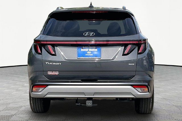 Certified 2025 Hyundai Tucson Limited AWD/4WD image 5