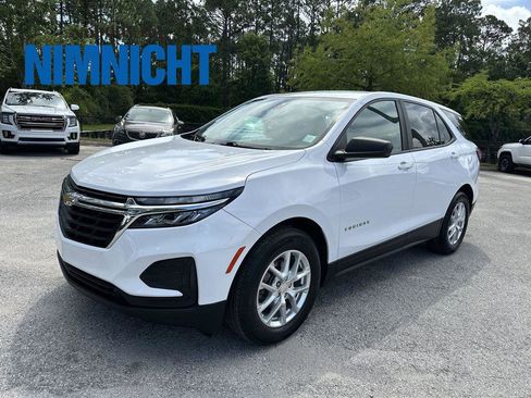 Certified 2023 Chevrolet Equinox LS w/ LS Convenience Package FWD image 1