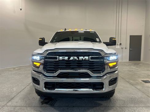 New 2025 RAM 2500 Tradesman image 3
