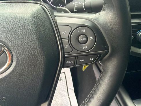 Used 2024 Toyota Camry SE FWD image 12