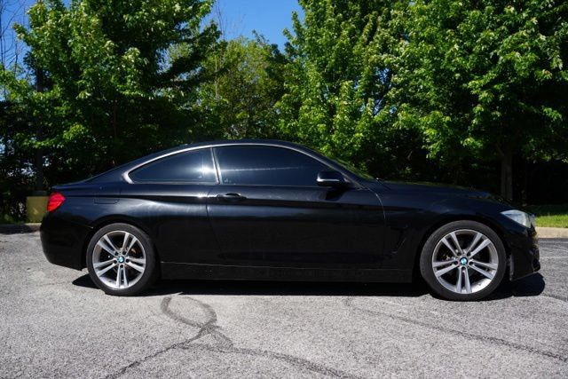 Used 2015 BMW 428i Coupe w/ Premium Package RWD image 2