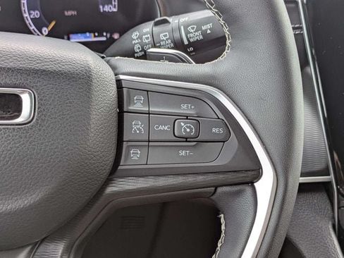 Used 2025 Jeep Grand Cherokee L Laredo RWD image 26