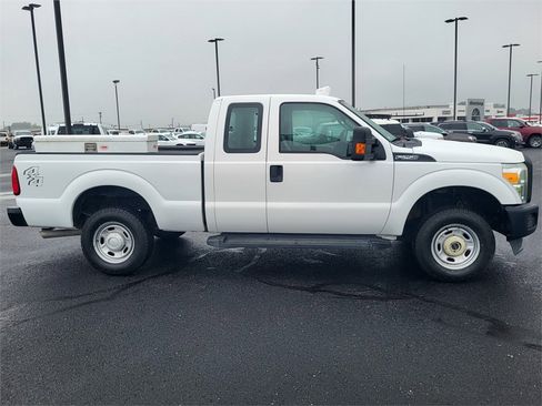Used 2015 Ford F250 XL w/ Power Equipment Group image 8