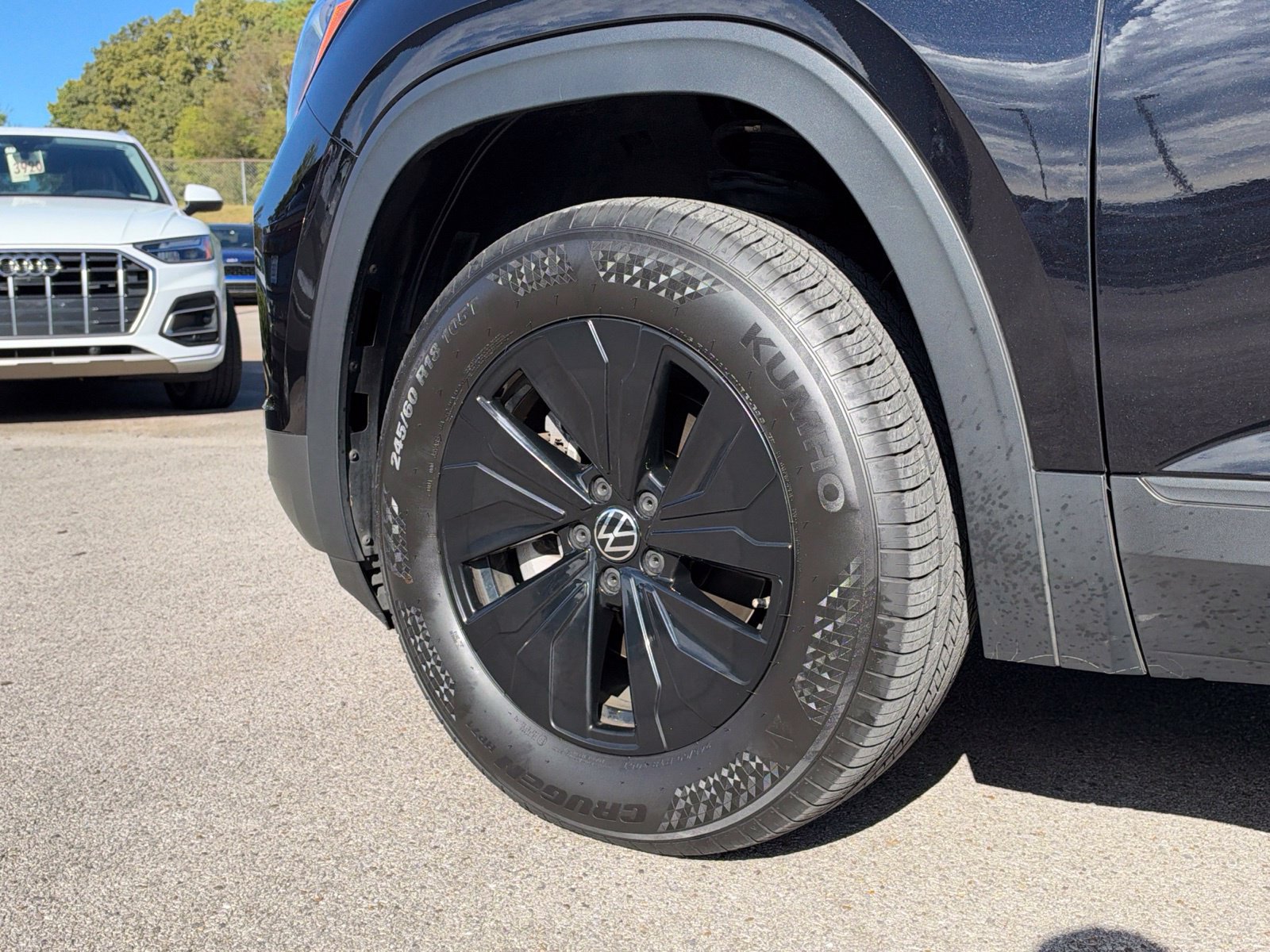 Certified 2024 Volkswagen Atlas SE FWD image 9