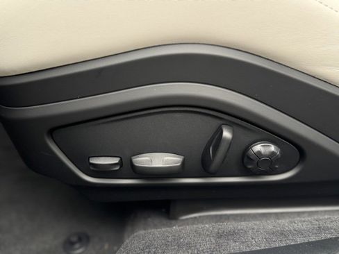 New 2026 Porsche Panamera 4 image 16