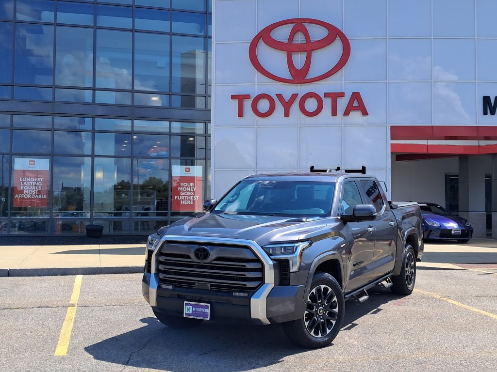 Used 2024 Toyota Tundra Limited AWD/4WD image 1