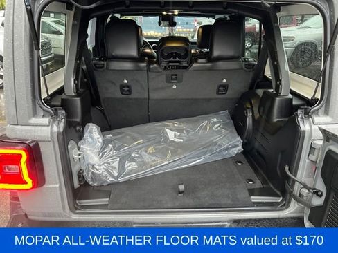 Used 2023 Jeep Wrangler Unlimited Rubicon 392 w/ Xtreme Recon 35" Tire Package image 12