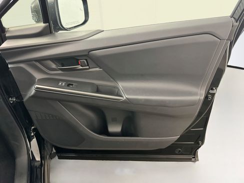 Used 2026 Toyota bZ AWD/4WD image 33