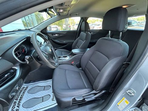 Used 2019 Chevrolet Malibu LS image 10