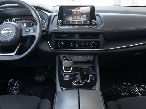 Used 2024 Nissan Rogue S AWD/4WD image 27