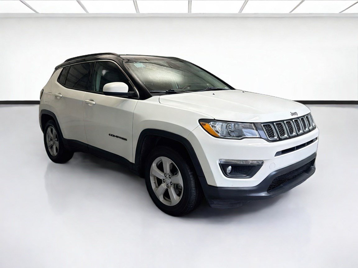 Used 2020 Jeep Compass Latitude FWD image 3