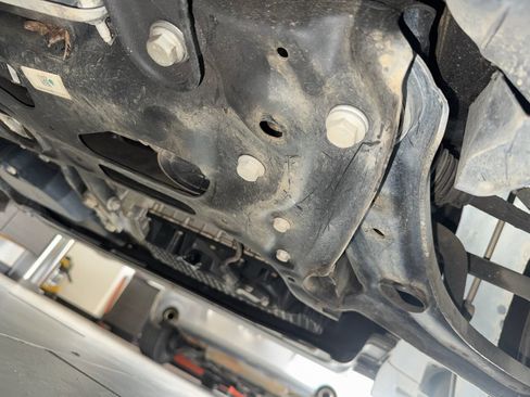 Used 2019 Volkswagen Tiguan SE image 38