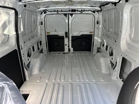 New 2026 Ford Transit 250 Low Roof RWD image 23